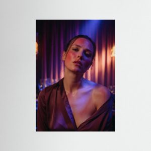 Fine-Art Fotografie: Verglühender Rhythmus im Neonlicht – Hochwertiger Kunstdruck