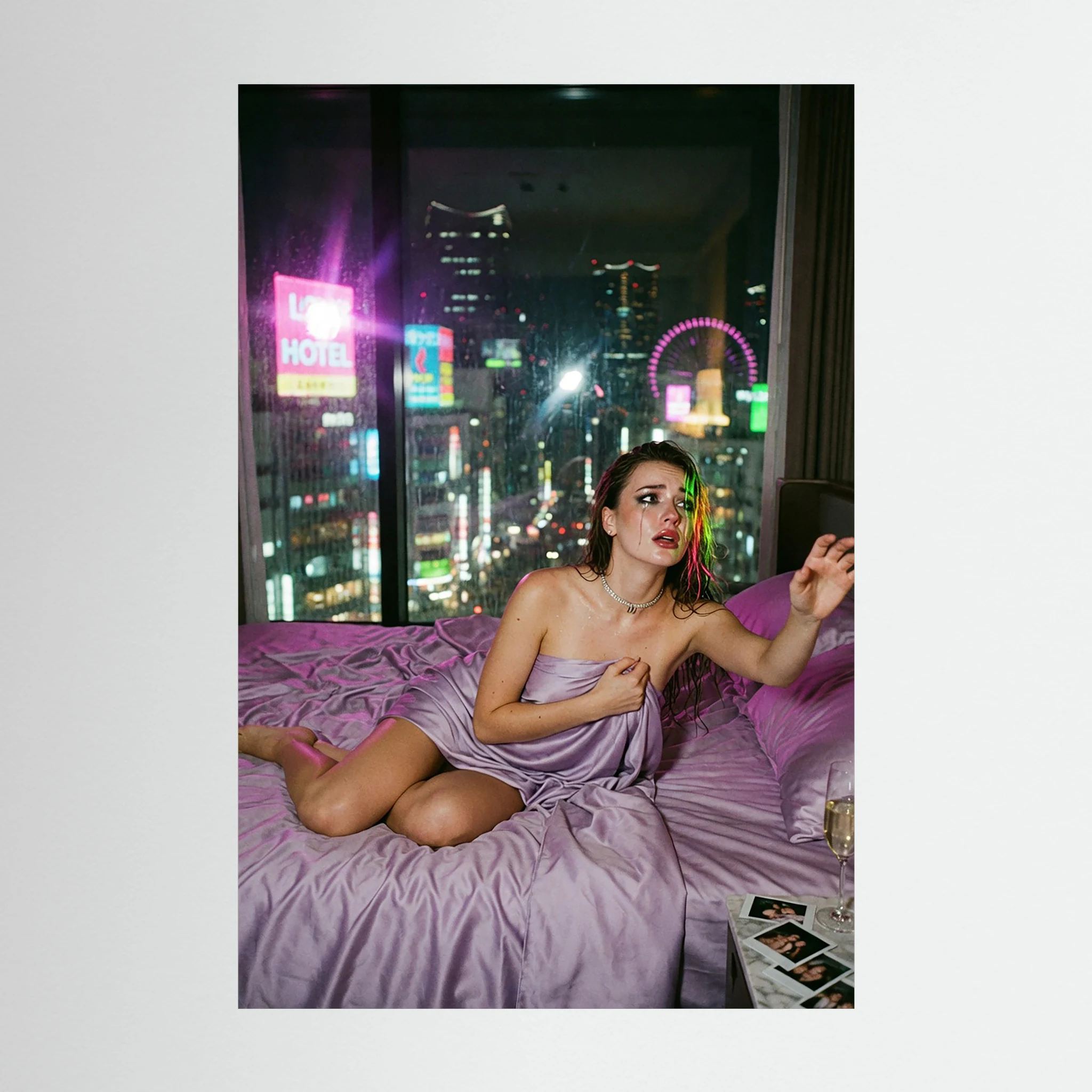 Fotografie Neonfarbene Devotion im Tokioter Penthouse - Raumansicht und Details