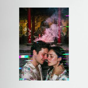Fine-Art Fotografie: Digitale Ekstase im heiligen Schatten – Hochwertiger Kunstdruck