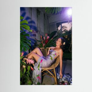 Fine-Art Fotografie: Tropische Ekstase unter Beton – Hochwertiger Kunstdruck